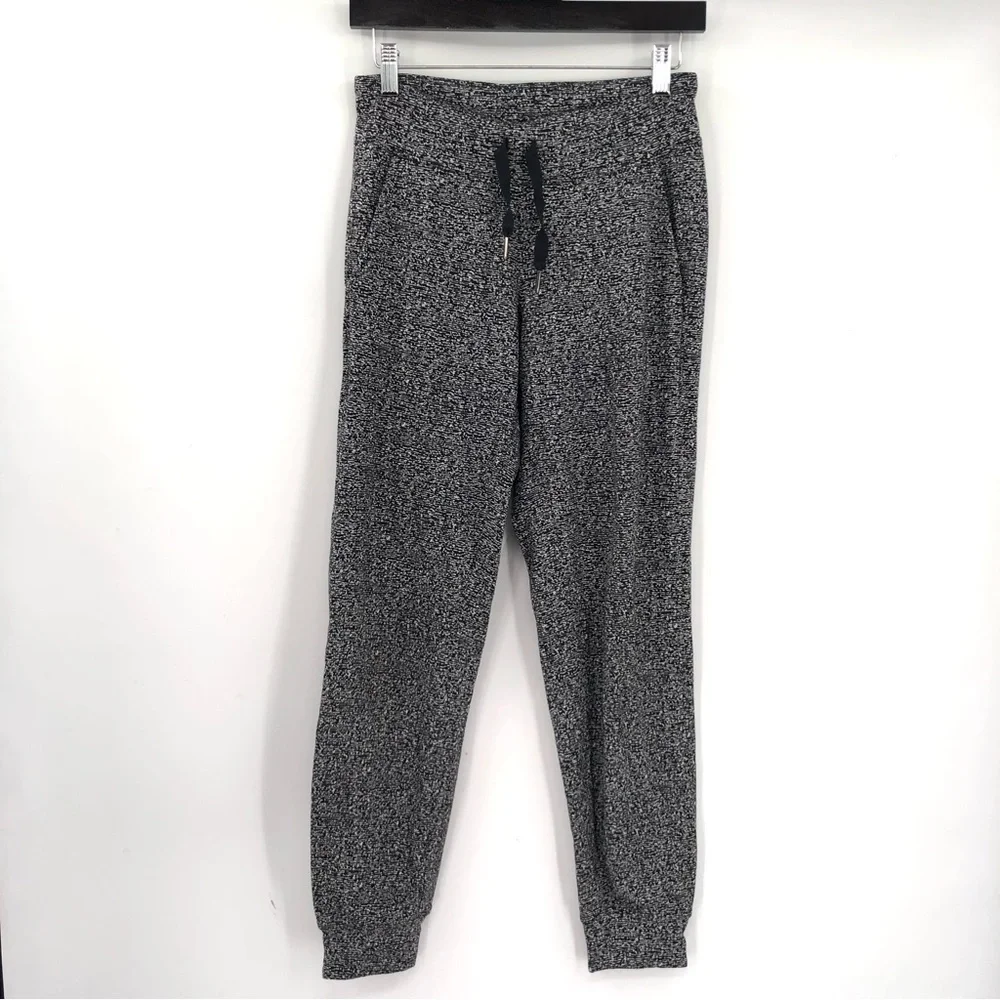 LULULEMON Ready to Rulu Pant 29